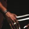 Anillo «Mom» de oro