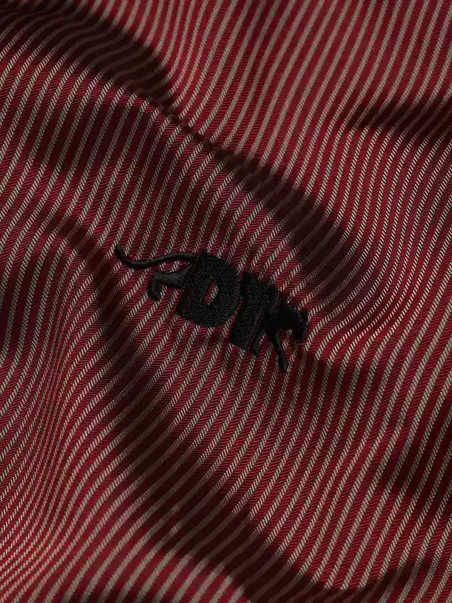 Camisa de manga corta con botones DT Panther, color rojo