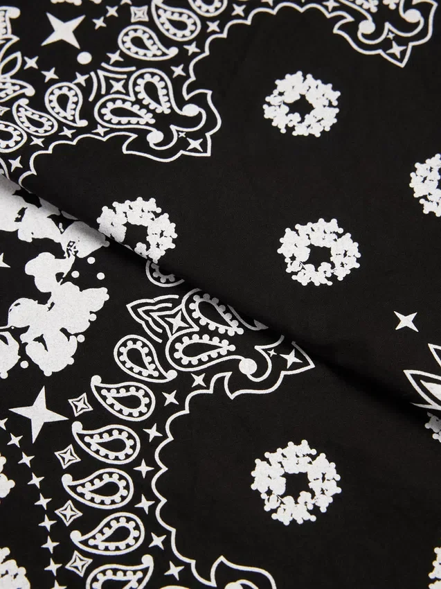 Cotton Wreath Bandana with Paisley Pattern, Black