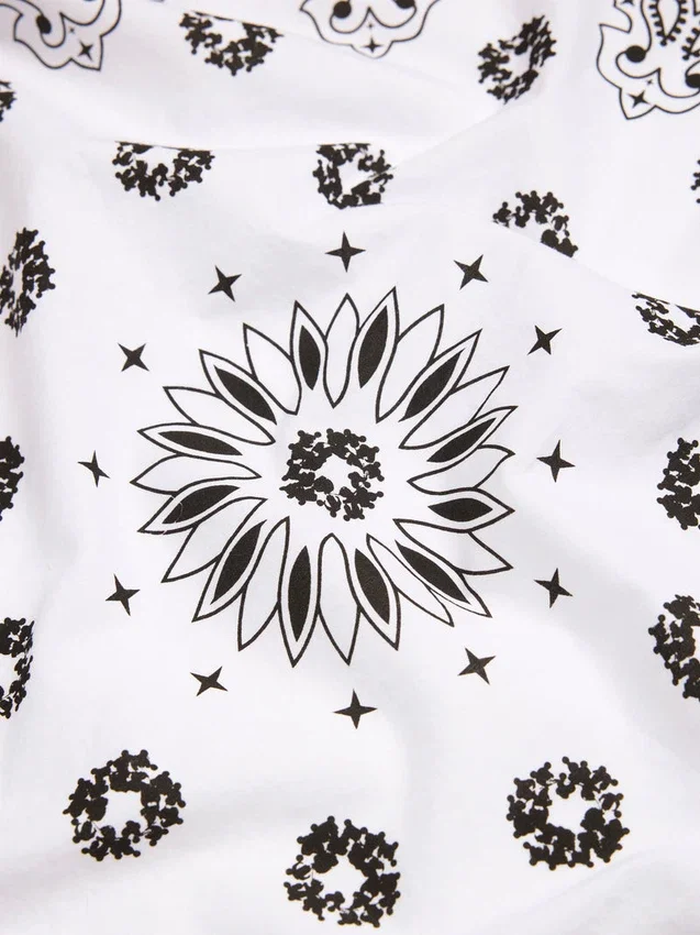 Cotton Wreath con diseño Paisley y corona, blanco