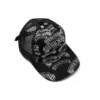 Gorra trucker DT con estampado de sellos, negra