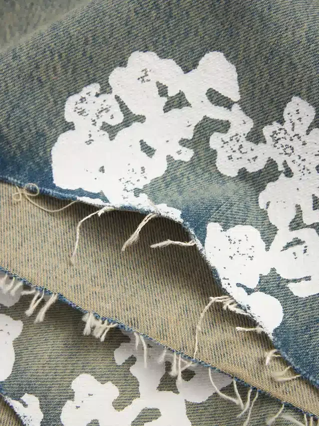 Pantalones cortos Denim «Cotton Wreath» con lavado sucio