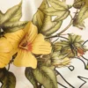 Pañuelo de seda con estampado floral, color crema