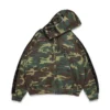 Sudadera con capucha, cremallera y paneles de lentejuelas en las mangas, estampado de camuflaje